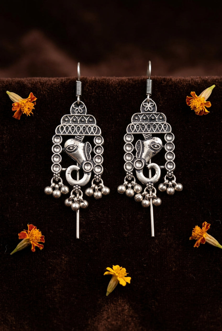 Oxidised loop earings